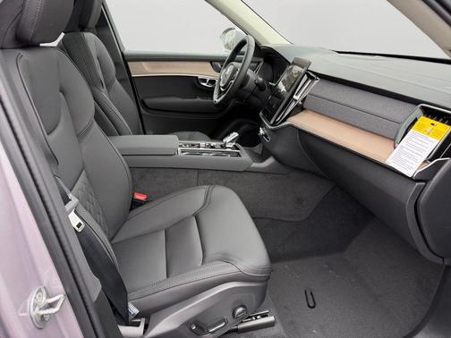 Silver 2026 Volvo XC90 Plug-In Hybrid T8 Plus 7-Seater