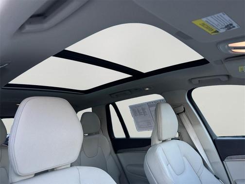 2023 Volvo XC90 B6 Plus 6-Seater