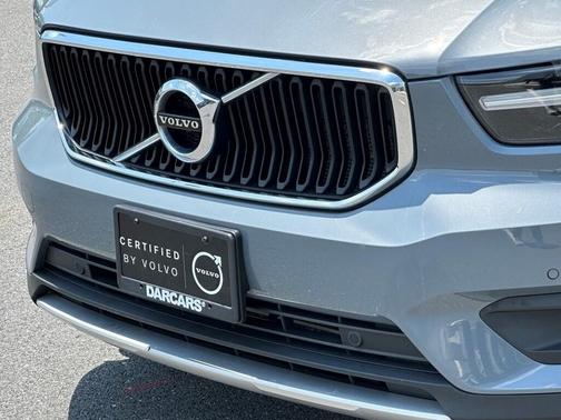 2021 Volvo XC40 T5 Momentum
