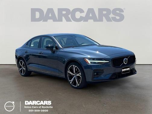 Denim Blue Metallic 2024 Volvo S60 B5 Ultimate Dark Theme