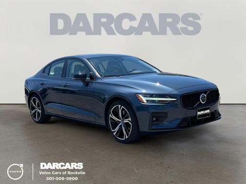Denim Blue Metallic 2024 Volvo S60 B5 Ultimate Dark Theme