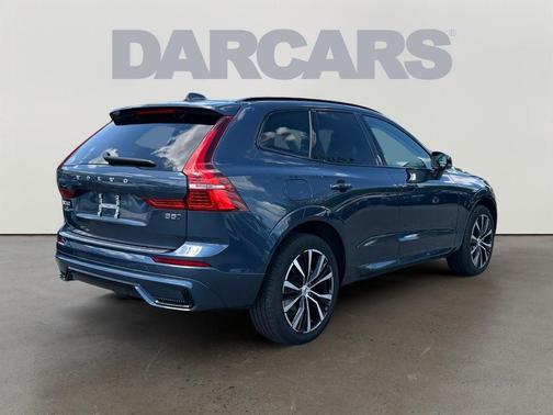 Denim Blue Metallic 2023 Volvo XC60 B5 Plus Dark Theme