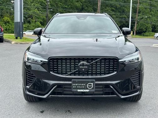 2024 Volvo XC60 Recharge Plug-In Hybrid T8 Ultimate Black Edition