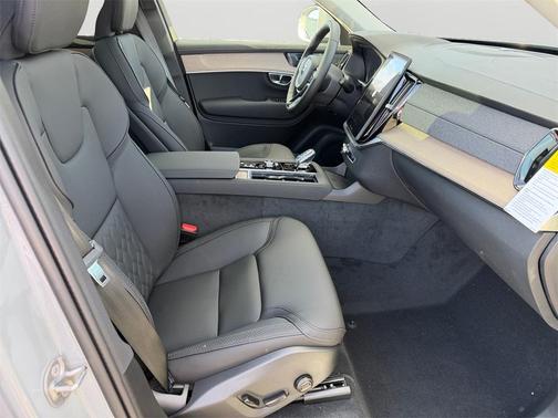 2026 Volvo XC90 B5 Plus 7-Seater