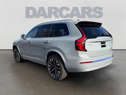 2026 Volvo XC90 B5 Plus 7-Seater