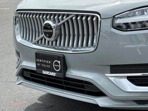 2025 Volvo XC90 B6 Plus 6-Seater