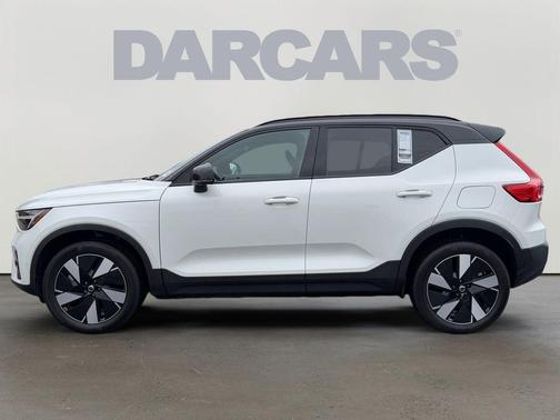 2024 Volvo XC40 Recharge Pure Electric Twin Plus