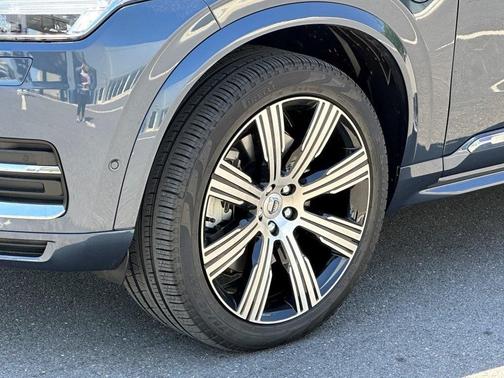 2022 Volvo XC90 Recharge Plug-In Hybrid T8 Inscription 6 Passenger