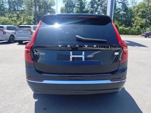 2023 Volvo XC90 Recharge Plug-In Hybrid T8 Plus Bright Theme 7 Passenger