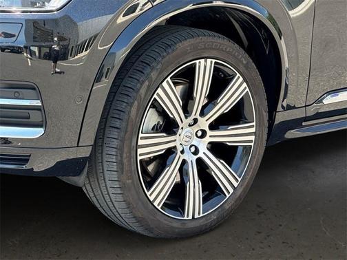 2023 Volvo XC90 Recharge Plug-In Hybrid T8 Plus Bright Theme 7 Passenger