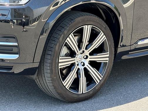 2023 Volvo XC90 Recharge Plug-In Hybrid T8 Plus Bright Theme 7 Passenger