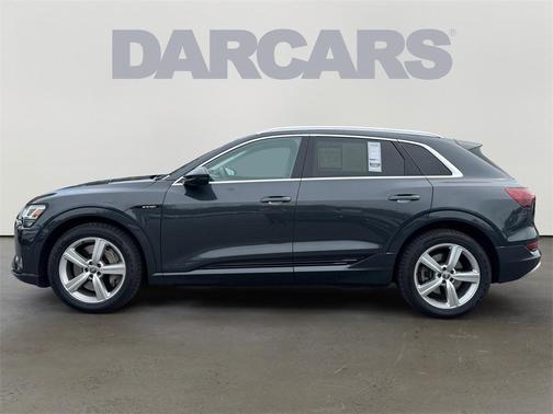 2019 Audi e-tron Premium Plus