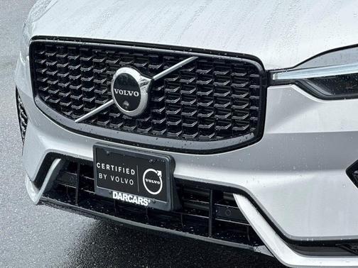 2022 Volvo XC60 Recharge Plug-In Hybrid T8 R-Design Extended Range