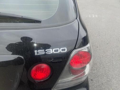 2002 Lexus IS 300 300