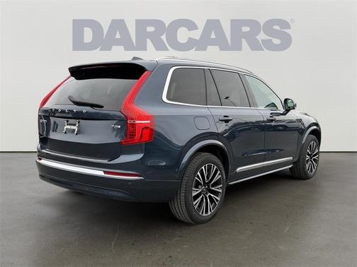 2025 Volvo XC90 Plug-In Hybrid T8 Plus 6-Seater
