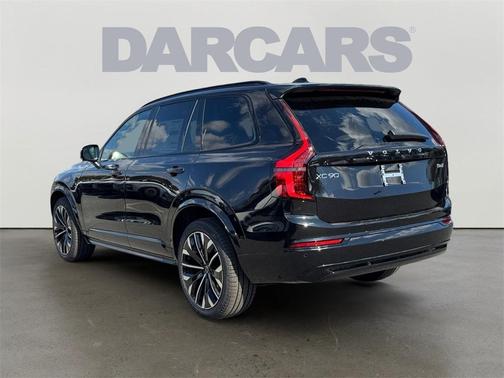 2026 Volvo XC90 B6 Ultra Dark Theme 7-Seater