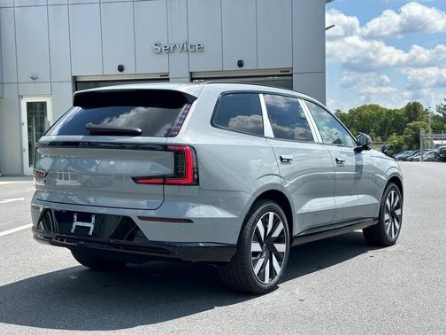 2025 Volvo EX90 Twin Motor Ultra