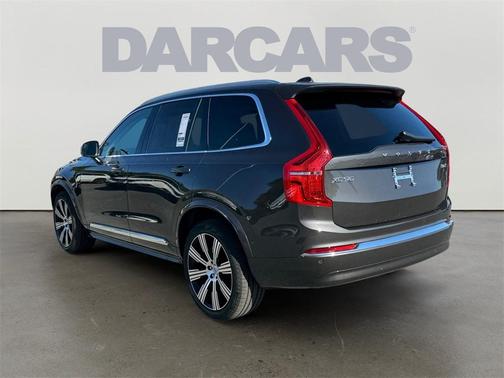 2024 Volvo XC90 B6 Ultimate Bright Theme 6-Seater