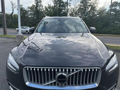 2024 Volvo XC90 B6 Ultimate Bright Theme 6-Seater