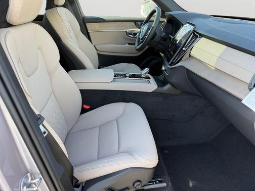 Silver 2026 Volvo XC90 Plug-In Hybrid T8 Plus 6-Seater