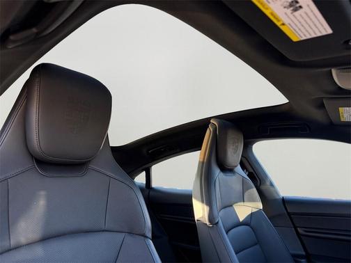 2024 Porsche Taycan 4S