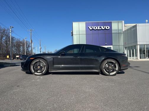 2024 Porsche Taycan 4S