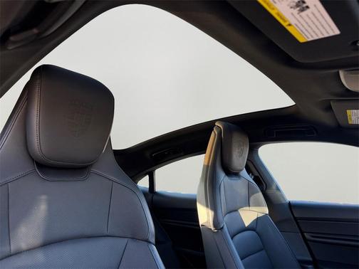 2024 Porsche Taycan 4S