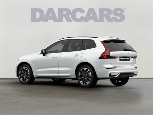 2026 Volvo XC60 Plug-In Hybrid T8 Plus