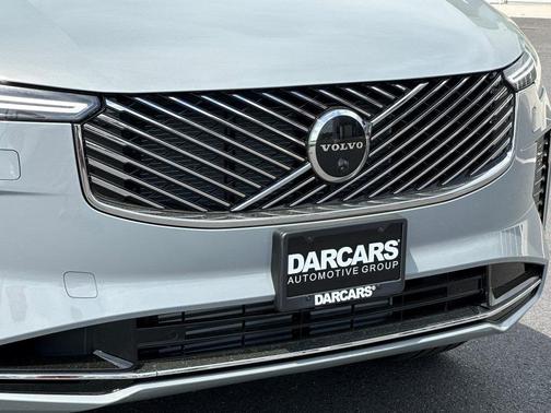 2025 Volvo XC90 Plug-In Hybrid T8 Plus 7-Seater