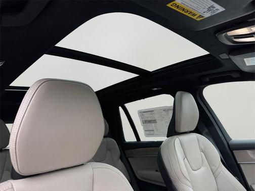 2026 Volvo XC90 B6 Ultra 7-Seater