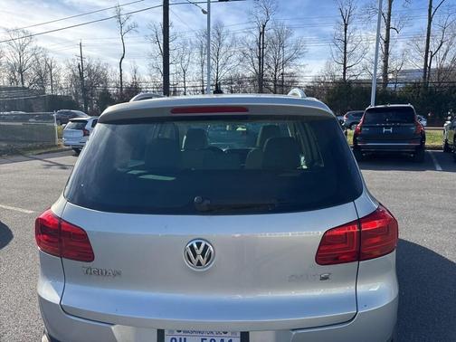 2012 Volkswagen Tiguan SE