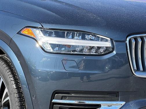 2025 Volvo XC90 Plug-In Hybrid T8 Plus 6-Seater
