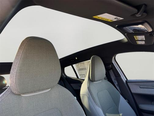 2026 Volvo EX30 TWIN MOTOR CROSS COUNTRY ULTRA