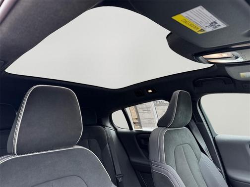 2023 Volvo C40 Recharge Pure Electric Twin Plus