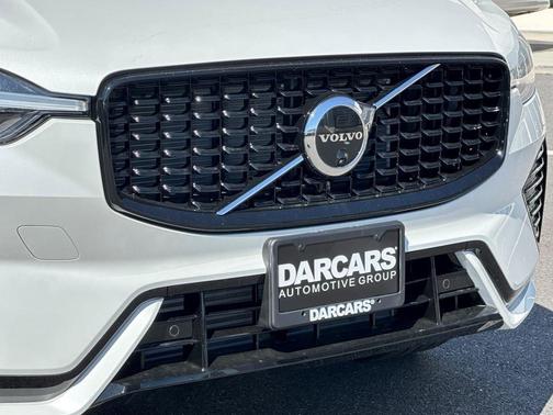 2025 Volvo XC60 Plug-In Hybrid T8 Ultra