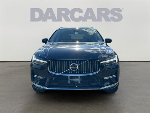 2023 Volvo XC60 B5 Ultimate Bright Theme
