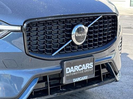 2025 Volvo XC60 B5 Core