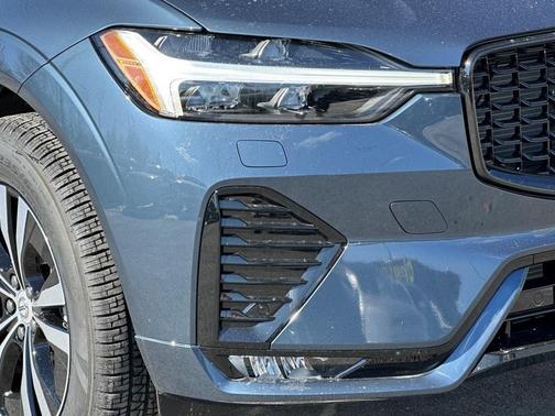 2025 Volvo XC60 B5 Core