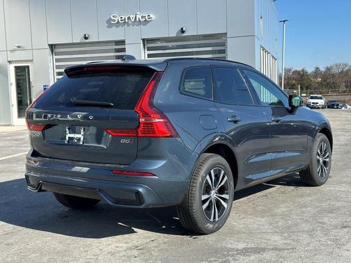 2025 Volvo XC60 B5 Core