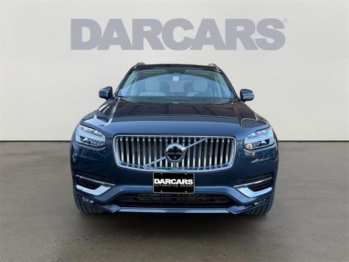 2025 Volvo XC90 B6 Plus 6-Seater