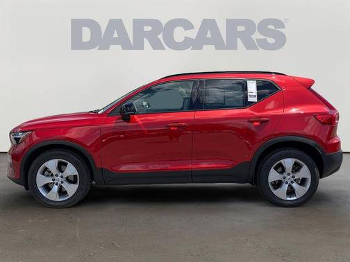 Fusion Red Metallic 2023 Volvo XC40 B5 Plus Dark Theme