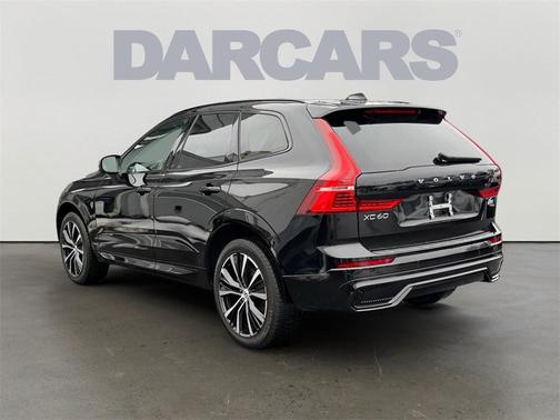2025 Volvo XC60 B5 Plus
