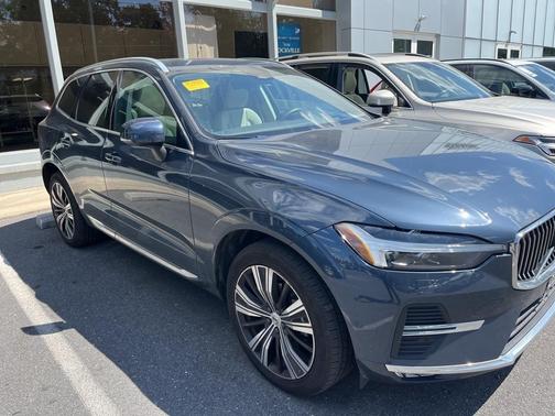 2022 Volvo XC60 B5 Inscription