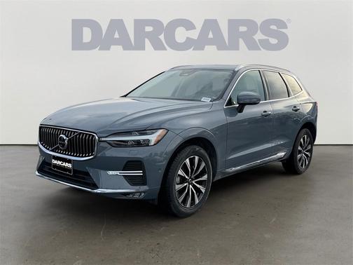 2023 Volvo XC60 B5 Plus Bright Theme