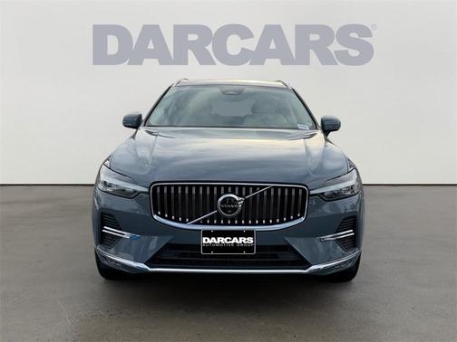2023 Volvo XC60 B5 Plus Bright Theme