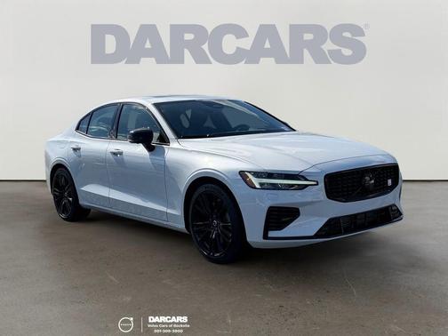 2024 Volvo S60 Recharge Plug-In Hybrid T8 Ultimate Black Edition