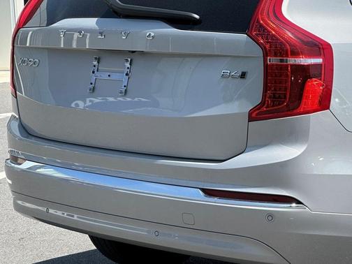 2025 Volvo XC90 B6 Plus 7-Seater