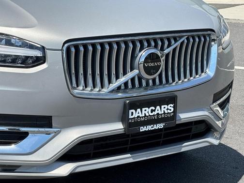 2025 Volvo XC90 B6 Plus 7-Seater