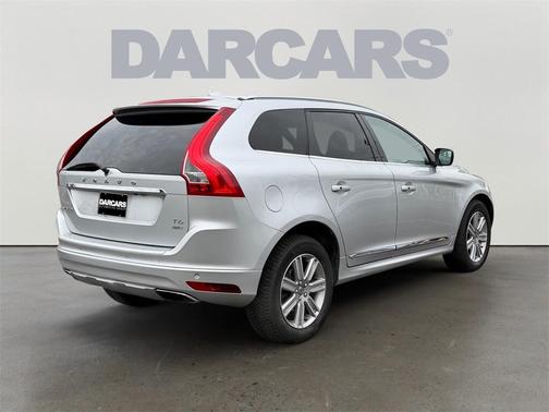 2016 Volvo XC60 T6 Drive-E