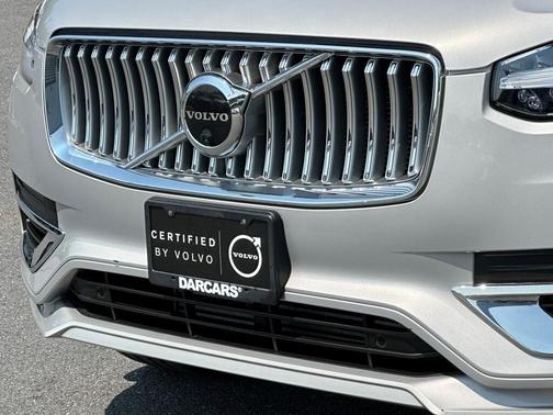 2023 Volvo XC90 Recharge Plug-In Hybrid T8 Ultimate Bright Theme 7-Seater